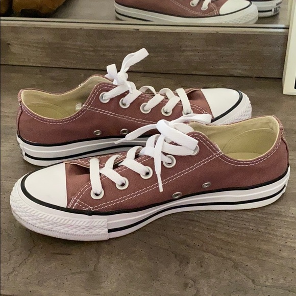 Converse - Picture 4 of 4